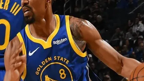 “湖人再创辉煌！NBA战局35胜23负，今晨双喜临门【十星篮球】”